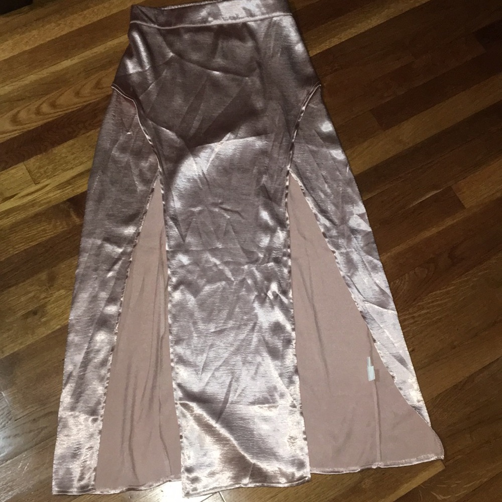 MAXI SKIRT